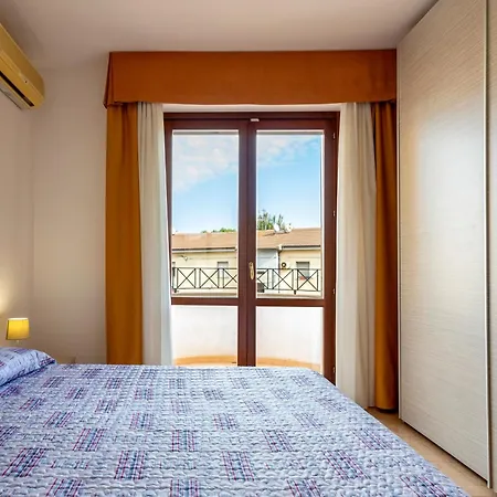 Egeo Apartment *